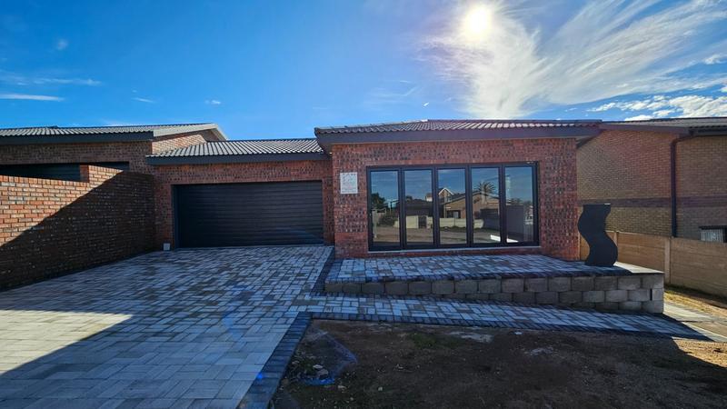 3 Bedroom Property for Sale in Dana Bay Western Cape